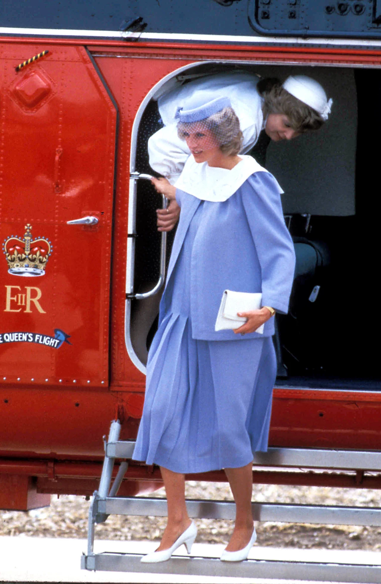 Księżna Diana w ciąży z pierworodnym synem w 1982 roku Księżna Diana w ciąży z pierworodnym synem w 1982 roku