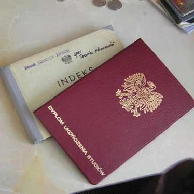 Wśród uczestników badania, zdecydowana większość dyrektorów posiadała wykształcenie wyższe Wśród uczestników badania, zdecydowana większość dyrektorów posiadała wykształcenie wyższe