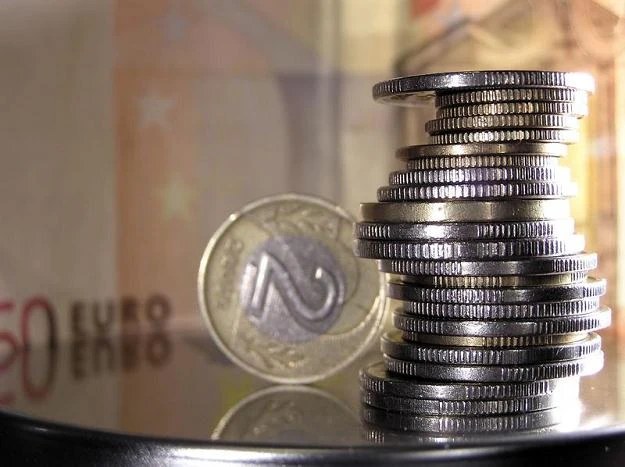 Najbardziej interesuje nas to, ile zarabiają osoby, które powinny dbać o nasze finanse