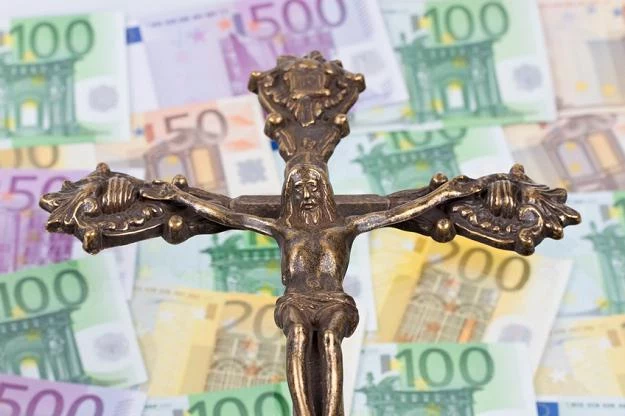W Niemczech osoby uważające się za wierzące mają obowiązek zadeklarować to i płacić podatek
