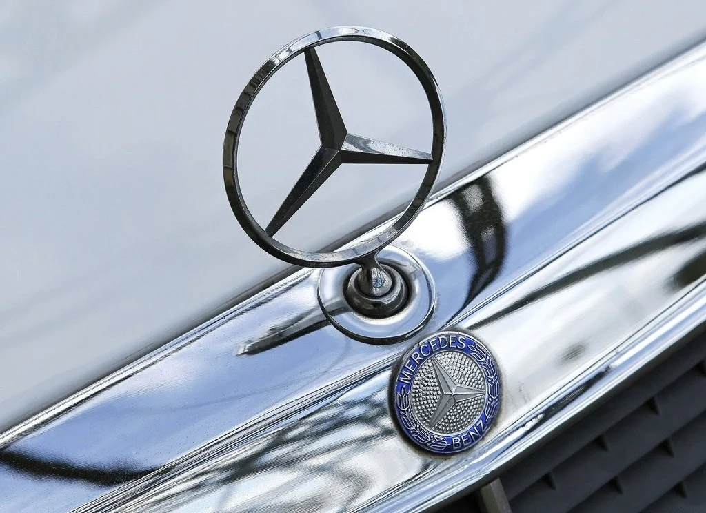 Mercedes 190 (W201) Mercedes 190 (W201)