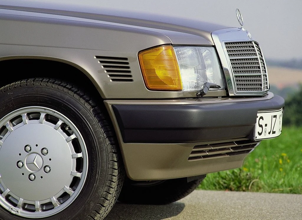 Mercedes 190 (W201) Mercedes 190 (W201)