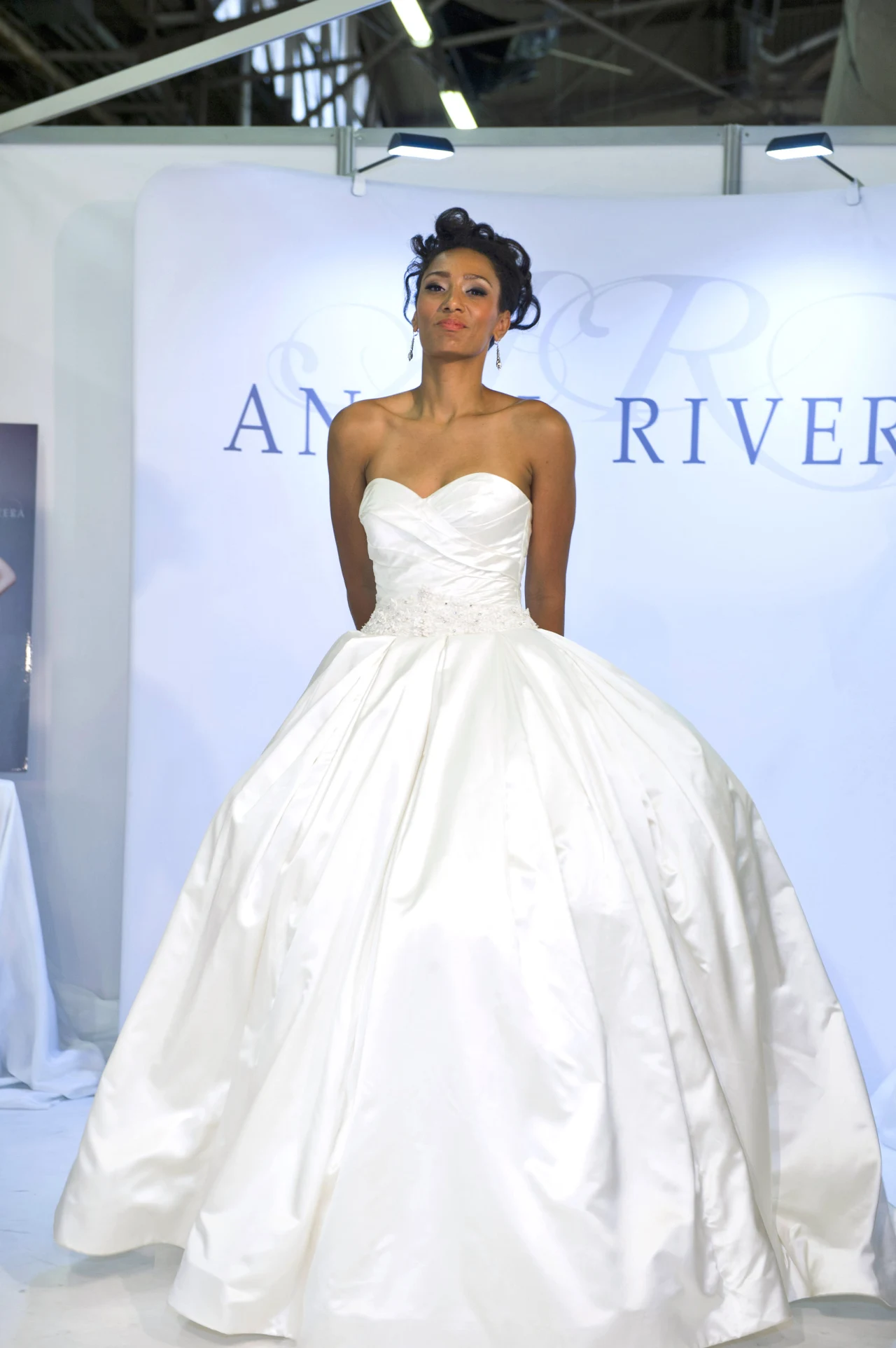 Suknia ślubna Angela Rivery