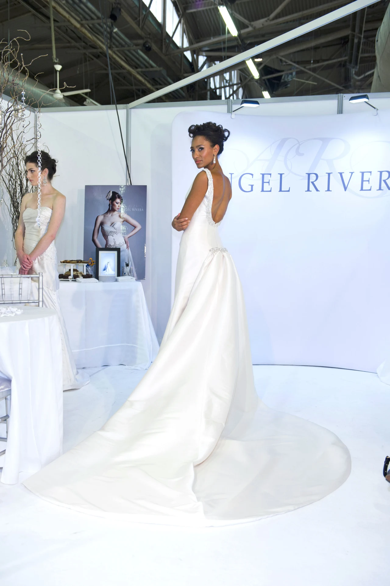 Suknia ślubna Angela Rivery