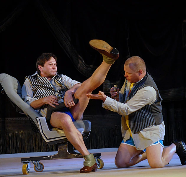 Po odejściu z "Klanu" Cyrwus spełnia się w teatrze Po odejściu z "Klanu" Cyrwus spełnia się w teatrze