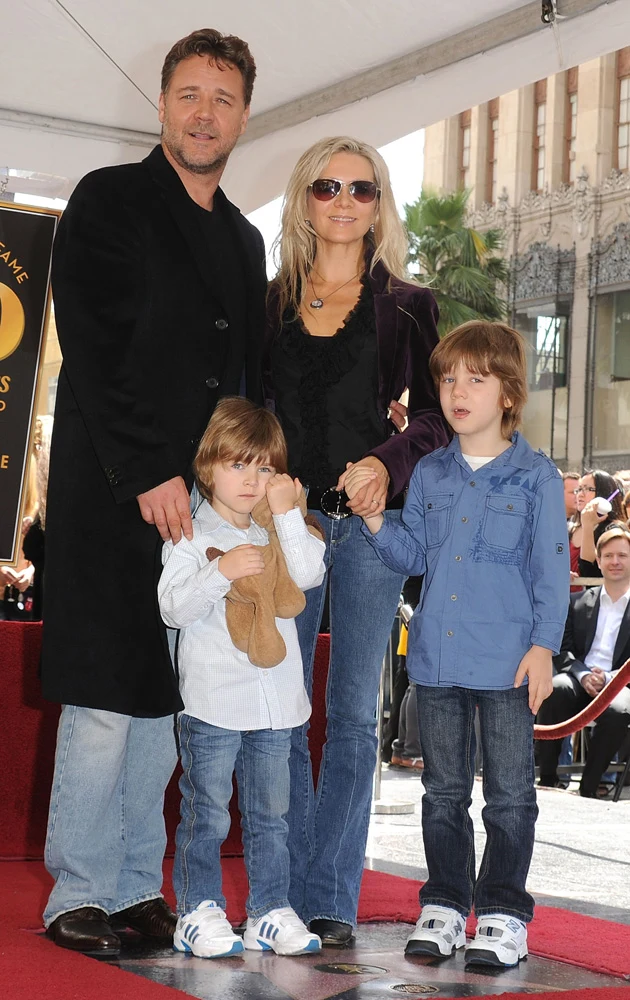 Cała rodzina jeszcze w komplecie... Cała rodzina jeszcze w komplecie...