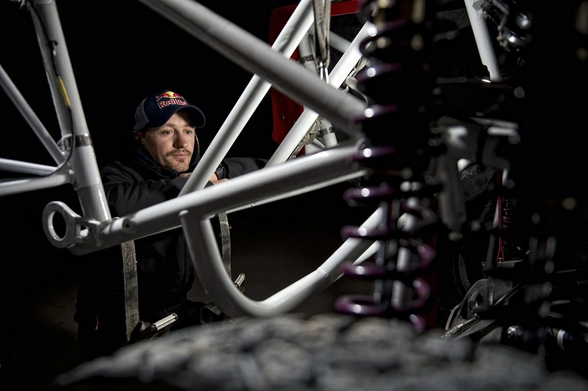 Adam Małysz w Rajdzie Dakar 2013 za kierownicą Toyoty Hilux