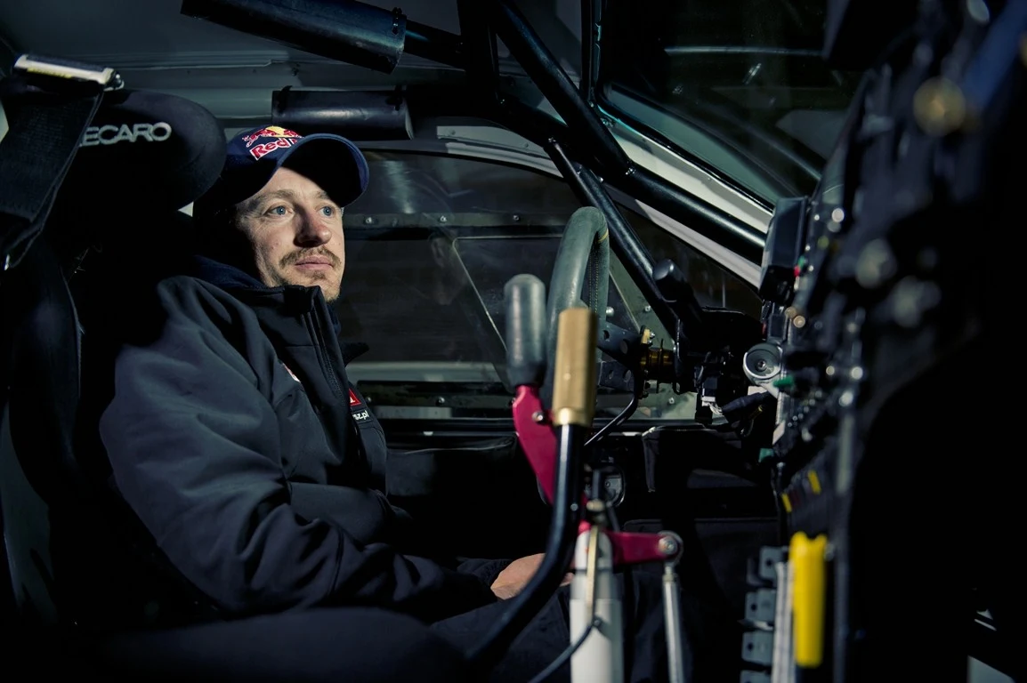 Adam Małysz w Rajdzie Dakar 2013 za kierownicą Toyoty Hilux
