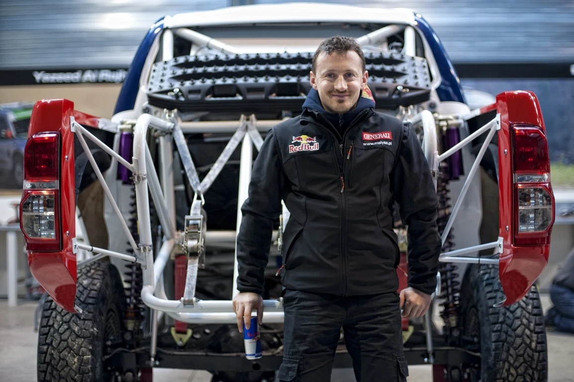 Adam Małysz w Rajdzie Dakar 2013 za kierownicą Toyoty Hilux