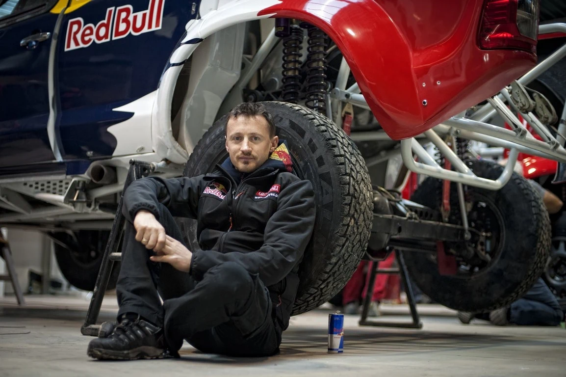 Adam Małysz w Rajdzie Dakar 2013 za kierownicą Toyoty Hilux
