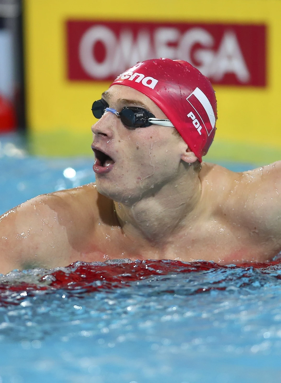 Czasem 1.48,48 ustanowił rekord Polski. Słynnego Amerykanina Ryana Lochtego pokonał o zaledwie 0,02 s.