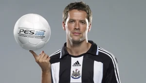 Michael Owen na okładce Pro Evolution Soccer 2008