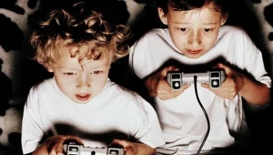 Anglicy nie zwracają uwagi na tytuły, w jakie grają ich pociechy