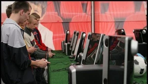 Amerykańscy naukowcy twierdzą, że granie nie ma większego wpływu na zasypianie