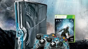 Konsola Xbox 360 w wersji dedykowanej grze Halo 4