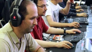 Uzależnienie od gier i internetu to już problem społeczny?