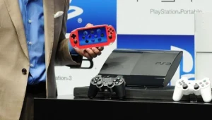 Czy obniżka ceny sprawi, że gracze chętnie będą sięgać po nową konsolkę Sony?