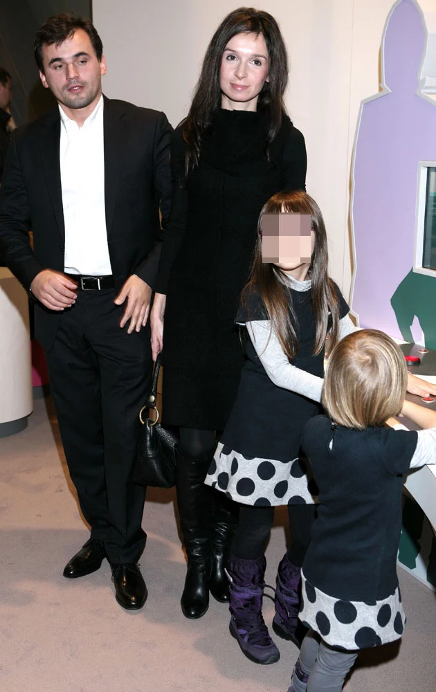 Marta Kaczyńska i Marcin Dubieniecki z córkami Ewą i Martynką Marta Kaczyńska i Marcin Dubieniecki z córkami Ewą i Martynką