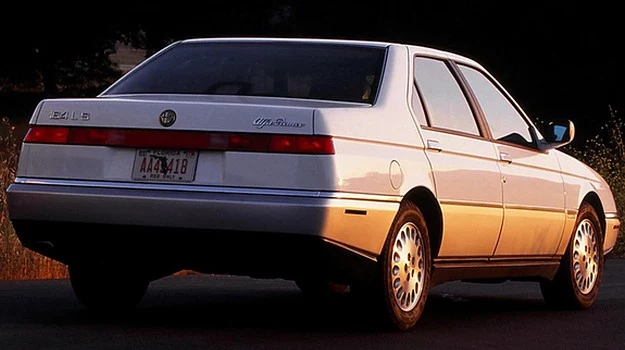 Alfa Romeo 164 - wersja północnoamerykańska