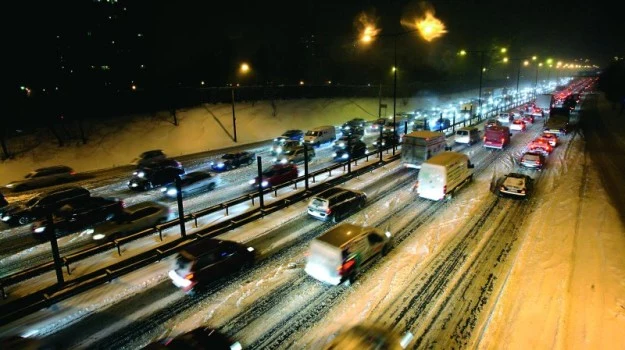 Jak oceniają funkcjonariusze, mniej tragiczny niż przed rokiem bilans świąt na drogach to m.in. rezultat pogody, która szczególnie na początku zmuszała kierowców do większej ostrożności.