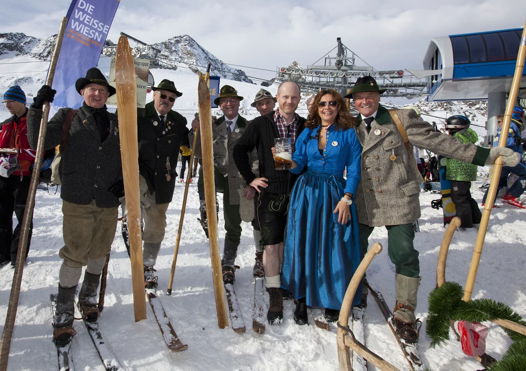 Skioctoberfest na lodowcu Stubai