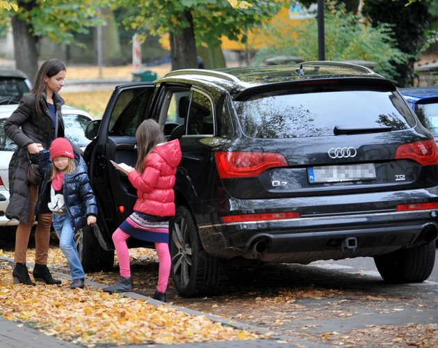 Marta Kaczyńska z córkami Marta Kaczyńska z córkami
