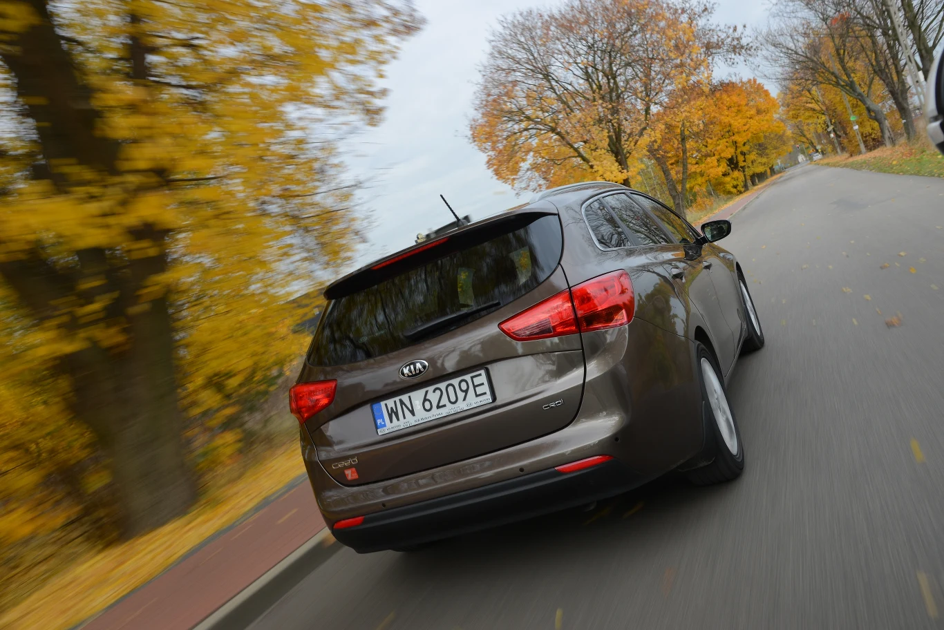  Cee'd SW wygląda na dynamiczne auto, ale funkcjonalność na tym w ogóle nie cierpi.