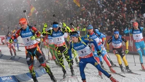 Biathloniści podczas biegu sztafetowego 4 x 7,5 km rozgrywanego w Oberhofie w ramach Pucharu Świata