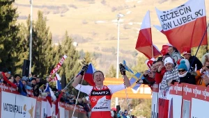 Szczęśliwa Justyna Kowalczyk na mecie ostatniego etapu Tour de Ski