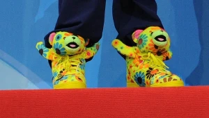 Ryan Lochte na niedawnych MŚ w Stambule chodził w takich butach.