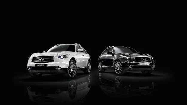 Infiniti FX Black & White