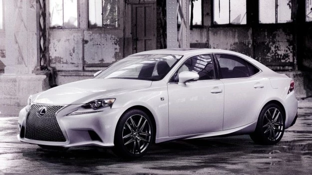 Lexus IS