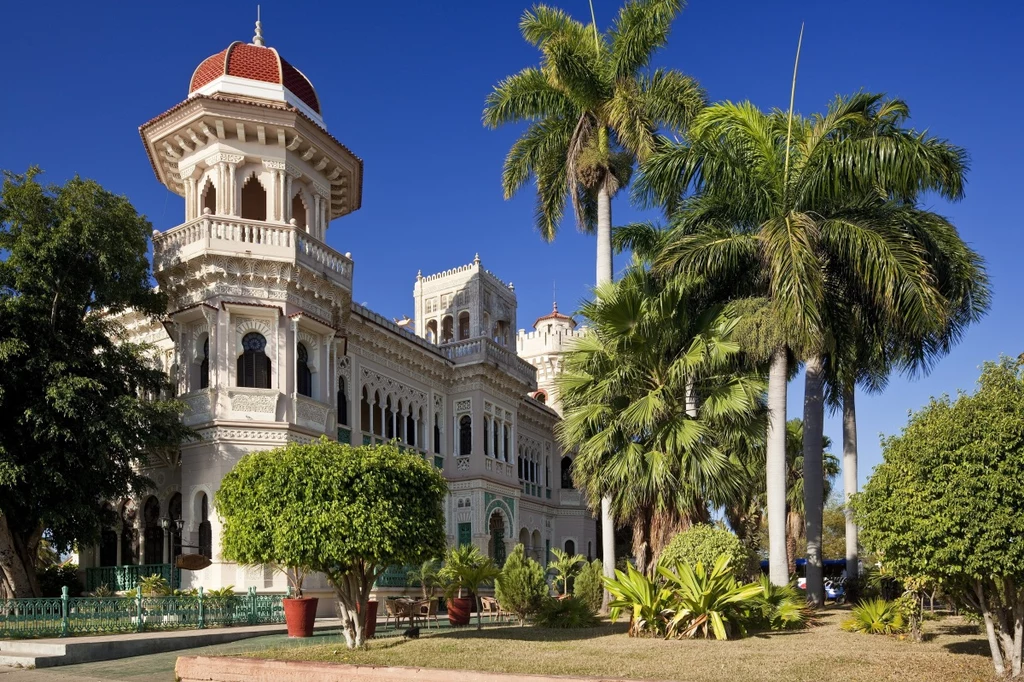 Palacio de Valle w Cienfuegos powstał na zlecenie najbogatszego kubańskiego kupca. Dziś mieści się tu stylowa restauracja.