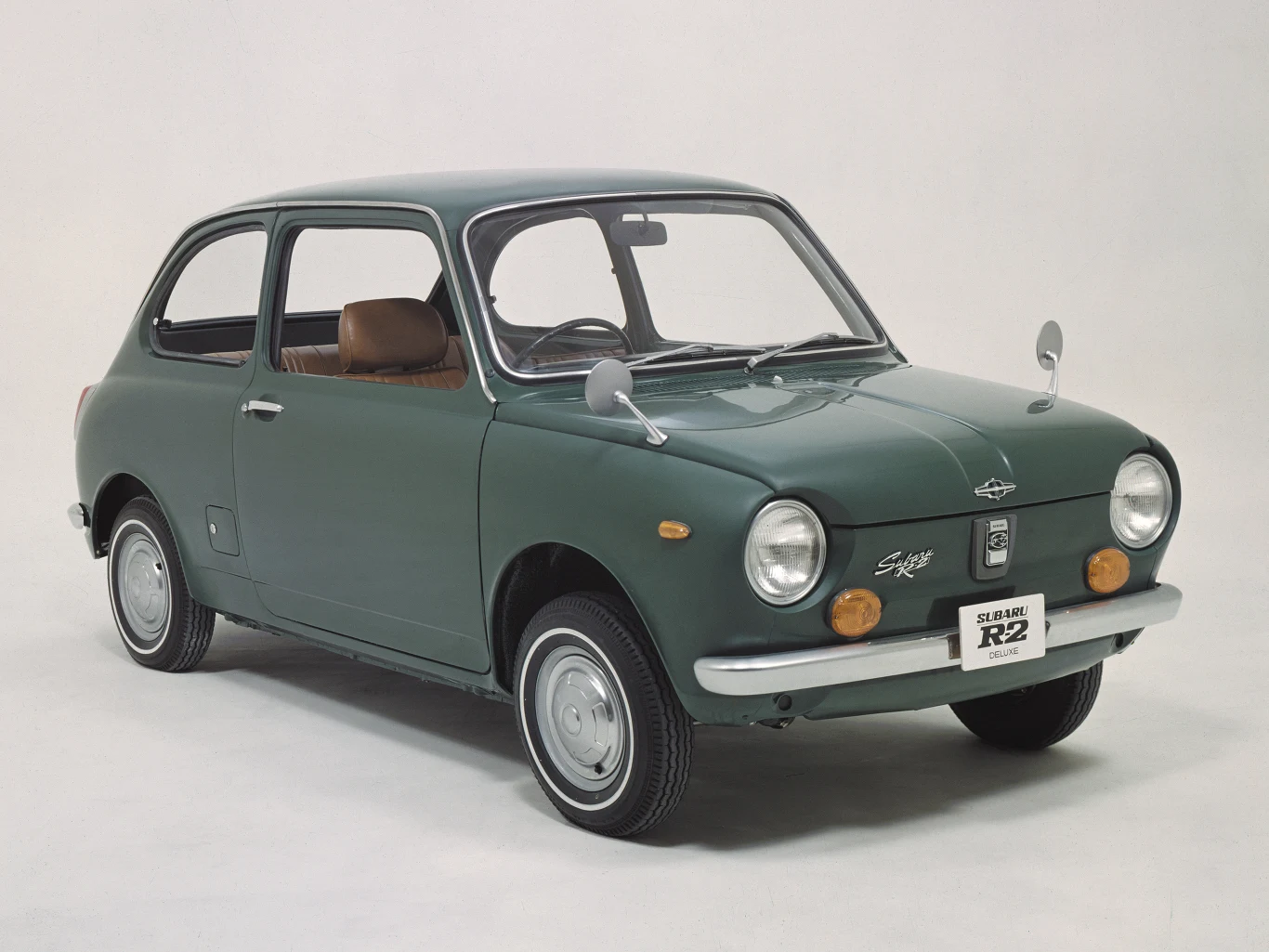 Subaru R2 (1969-72): budowa jak w 360, także dwucylindrowy silnik. Subaru R2 (1969-72): budowa jak w 360, także dwucylindrowy silnik.