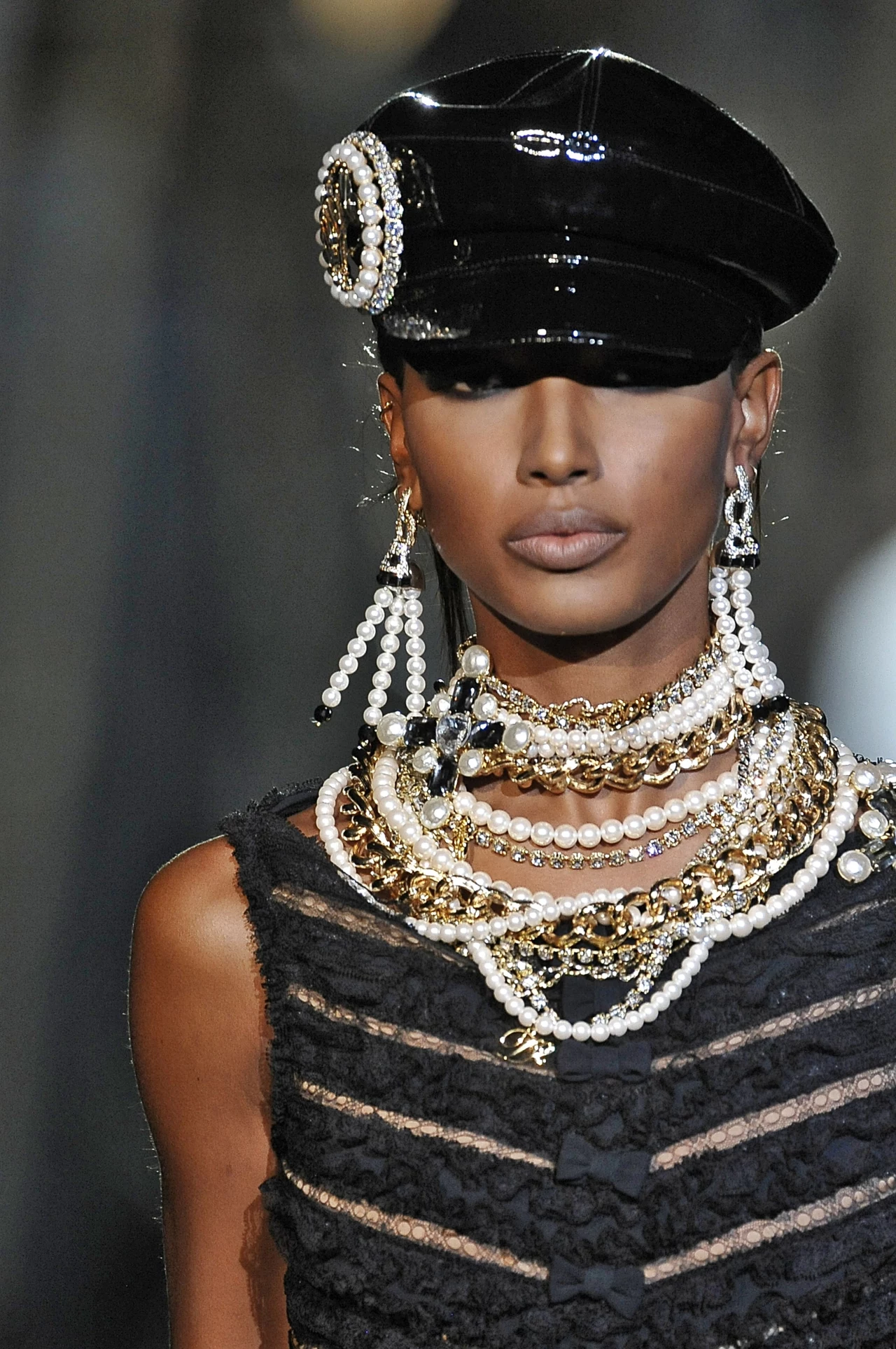 Zdjęcie pochodzi z kolekcji DSquared2 na sezon wiosna-lato 2013 Zdjęcie pochodzi z kolekcji DSquared2 na sezon wiosna-lato 2013