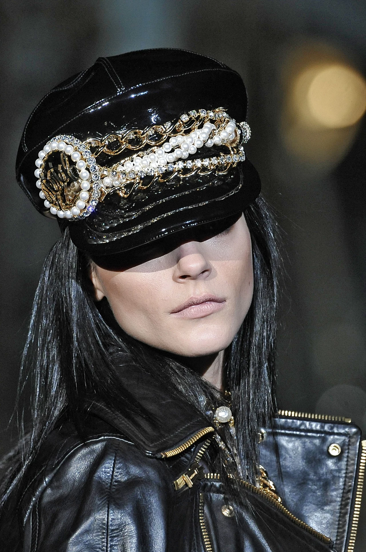 Zdjęcie pochodzi z kolekcji DSquared2 na sezon wiosna-lato 2013 Zdjęcie pochodzi z kolekcji DSquared2 na sezon wiosna-lato 2013