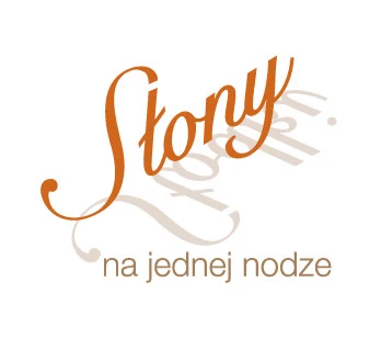W Słonym nie znajdziesz wielu stołów, krzeseł, czy białych obrusów. Znajdziesz za to zgubiony czas, znajomych-nieznajomych, a także wspaniałe przekąski w towarzystwie dobrego czerwonego lub białego wina. W Słonym nie znajdziesz wielu stołów, krzeseł, czy białych obrusów. Znajdziesz za to zgubiony czas, znajomych-nieznajomych, a także wspaniałe przekąski w towarzystwie dobrego czerwonego lub białego wina.