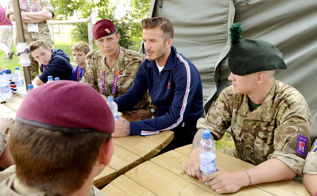 Anglik w swojej karierze bronił barw Manchesteru United, Realu Madryt, AC Milan i Los Angeles Galaxy, a teraz jest blisko podpisania umowy z francuskim Paris Saint Germain.