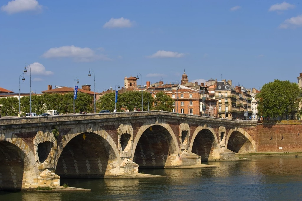 Pont-Neuf w Tuluzie. Jedna z perełek XVII-wiecznej inżynierii i bohater tysięcy pocztówek