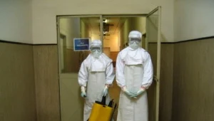 Naukowcy intensywnie pracują nad lekarstwem powstrzymującym wirusa Ebola