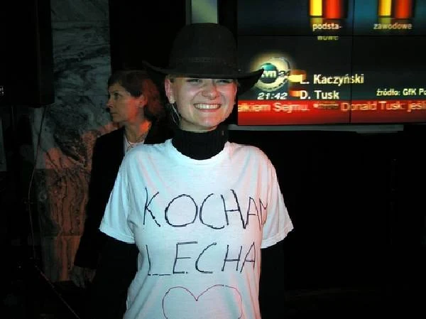 Nie ma wątpliwości na kogo głosowała ta dziewczyna... Nie ma wątpliwości na kogo głosowała ta dziewczyna...