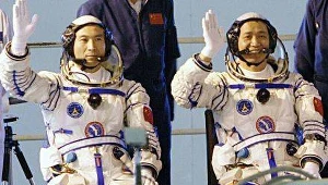 Chińczycy byli już w kosmosie, ale im mało