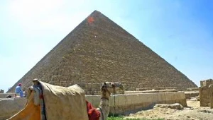 Polscy naukowcy chcą sprawdzić, czy w pobliżu piramid nie spadły meteoryty