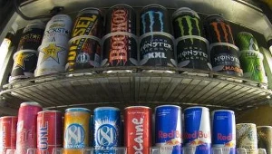 Niebezpieczeństwo czai się w puszkach do napojów i części plastikowych butelek