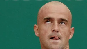 Zamiast zerkać w górę i w dół, naukowcy radzą na boki