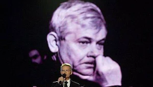 Na zdjęciu Krzysztof Kolberger czytający poezję Herberta, fot. JAN ZDZARSKI JR