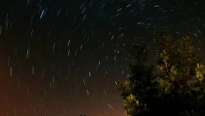 Wiek wszechświata ocenia się na 13,7 miliarda lat