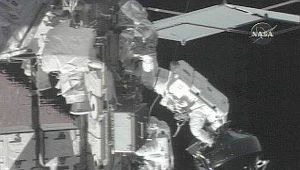 Drugi spacer kosmiczny astronautów z Endeavoura