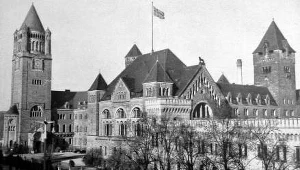 Zamek poznański na zdjęciu z lat II wojny światowej