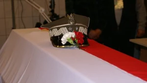 Szczątki generała w Zakładzie Medycyny Sądowej w Krakowie/fot. A. Barbarowski